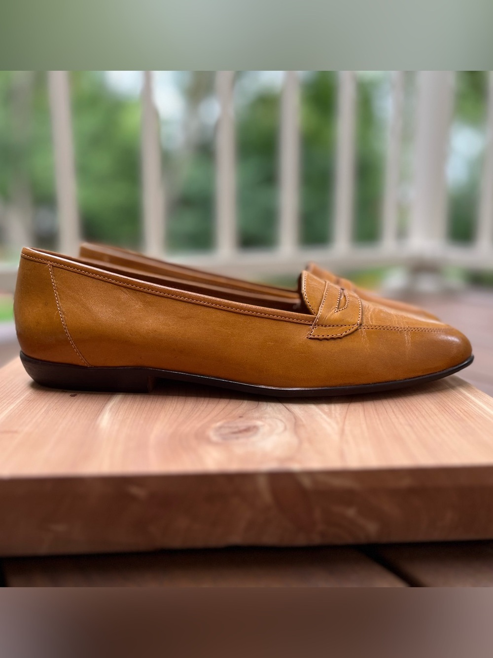 Vintage 1980s Made in Brazil Connie Radiant Cognac Leather Loafers in Size 8.5